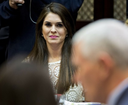 Surrogate daughter-wife Hope Hicks, 28, will be the new White House comm. director Surrogate daughter-wife Hope Hicks, 28, will be the new White House comm. director