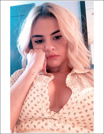 Selena Gomez Goes Blonde, Remains Ultra Hot And Busty Selena Gomez Goes Blonde, Remains Ultra Hot And Busty