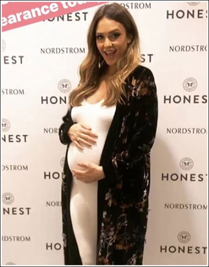 Pregnant Jessica Alba Busting Out Her Massive Bosom Pregnant Jessica Alba Busting Out Her Massive Bosom