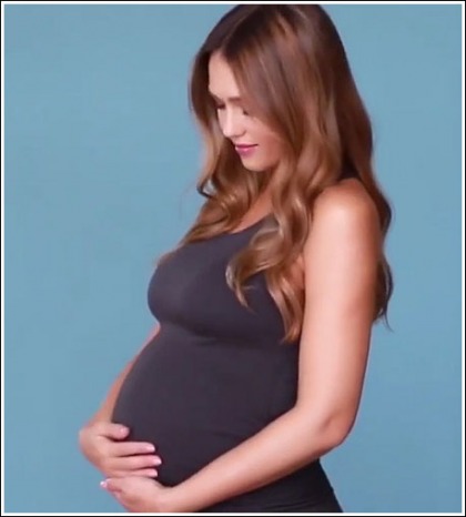 Pregnant Jessica Alba Busting Out Like Bananas! Pregnant Jessica Alba Busting Out Like Bananas!