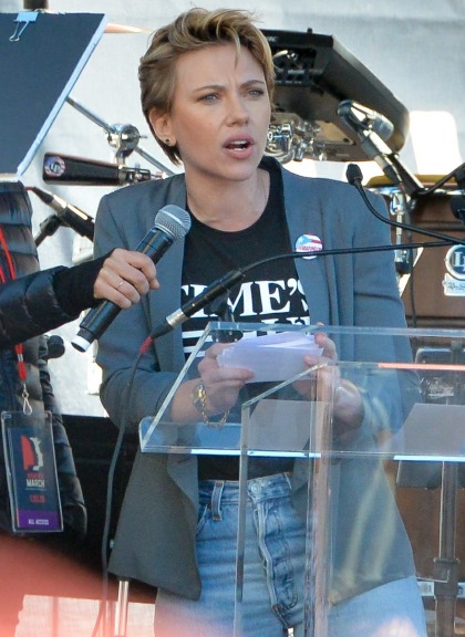 Scarlett Johansson calls out James Franco, then she gets called out for hypocrisy