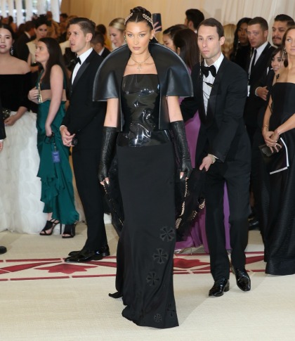 Bella Hadid in H&M Conscious at the Met Gala: dark gothic glamour?