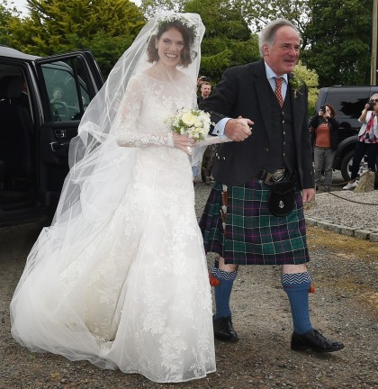 Kit Harington & Rose Leslie got married close to her family's Scottish castle
