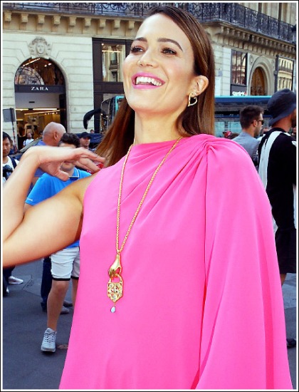 Mandy Moore Pretty In Pink And Braless, Oh My! Mandy Moore Pretty In Pink And Braless, Oh My!