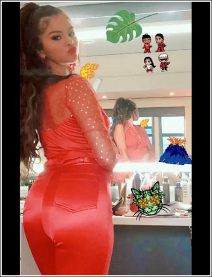 Selena Gomez Gets Insanely Bootylicious In Skin-Tight Pants' WOW! Selena Gomez Gets Insanely Bootylicious In Skin-Tight Pants' WOW!