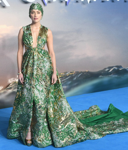 Amber Heard in Valentino at the UK 'Aquaman' premiere: algae realness'