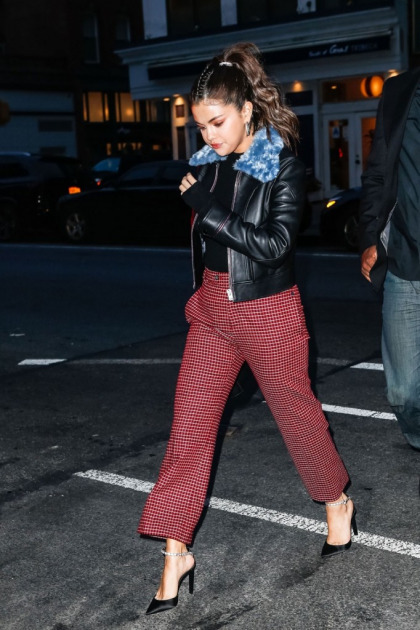 Selena Gomez: 'I feel like I?m a woman' in a turtleneck & high-waisted pants