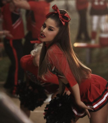 Ariana Grande Works It Good In Hew New Music Video