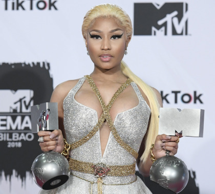 Nicki Minaj wants to marry & have kids with the murderer she just started dating