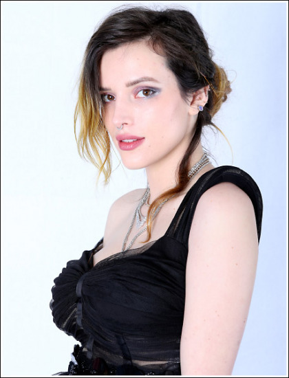 Bella Thorne Busting Out Her Ginormous Bosom Like Bananas! Bella Thorne Busting Out Her Ginormous Bosom Like Bananas!