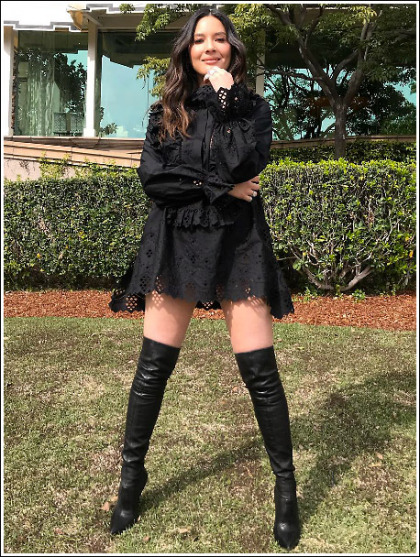 Olivia Munn Gets Ultra Leggy In Naughty Thigh-High Boots Olivia Munn Gets Ultra Leggy In Naughty Thigh-High Boots