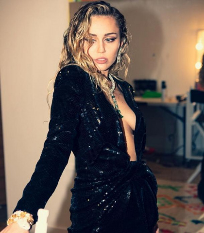 Miley Cyrus' Sweet Boobage