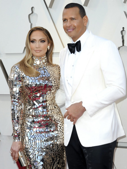 Alex Rodriguez finally proposed to Jennifer Lopez with a massive diamond ring