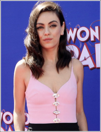 Mila Kunis Unleashes Her Sexy Braless Cleavage Action! Mila Kunis Unleashes Her Sexy Braless Cleavage Action!