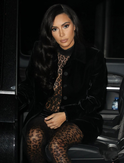 Kim Kardashian studies for the Baby Bar with flashcards & meticulous notes