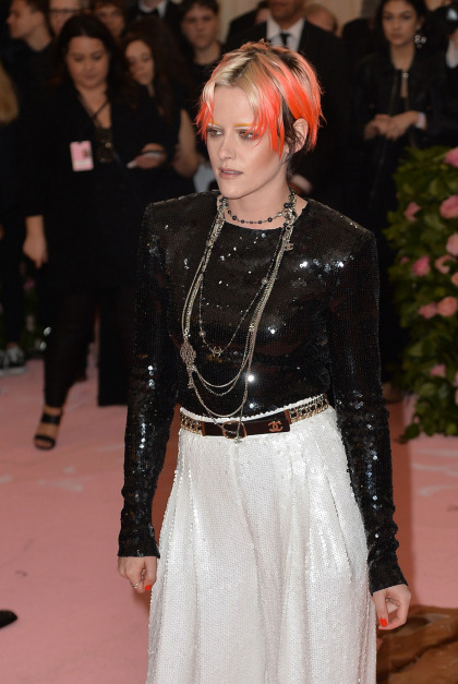 Kristen Stewart in Chanel at the Met Gala: 90s goth camp realness?