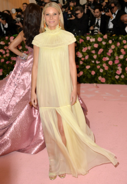 Gwyneth Paltrow wore a sad sack Chloe to the Met Gala: creepy doll nightgown?
