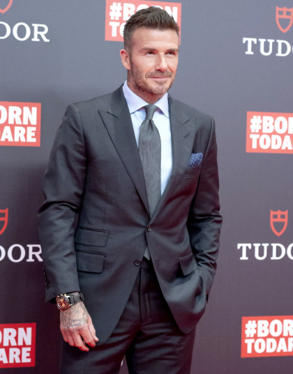 David Beckham's driver's license suspended for 6 months because he used his cellphone