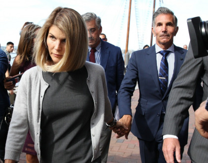 Lori Loughlin & Mossimo 'regretted' not taking the plea deal offered last year