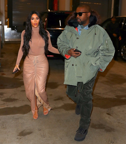 Kim Kardashian 'feels trapped' with Kanye West: 'she doesn't know what to do'