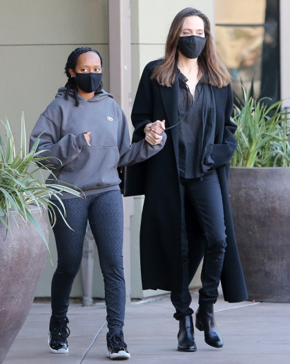 Angelina Jolie steps out with 16-year-old daughter Zahara for a Target run