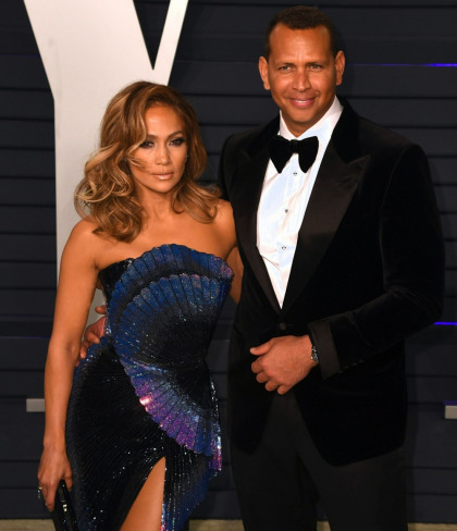 Alex Rodriguez 'is fully aware that this relationship is' hanging by a thread'