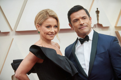 Kelly Ripa and Mark Consuelos are 'traditional,' 'old fashioned' in their marriage