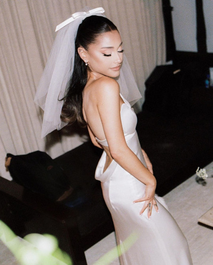 Ariana Grande reveals her Vera Wang wedding gown: classic, simple & lovely?
