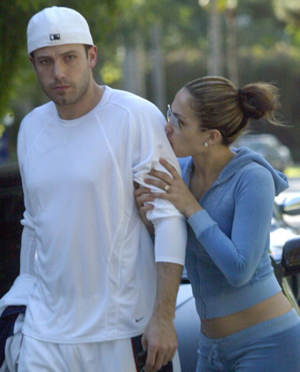 Jennifer Lopez & Ben Affleck reunited in LA on Memorial Day, they went to dinner