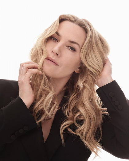 Kate Winslet switches her foundation based on her menstrual cycle