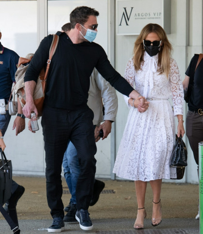 Ben Affleck & Jennifer Lopez just arrived in Venice ahead of his Friday premiere