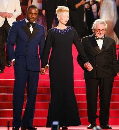 Tilda Swinton wore a real Chanel gown in Cannes, no alien couture or anything