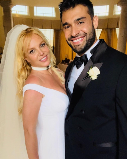 Britney Spears didn't serve dinner at her wedding but did have some 'comfort food'