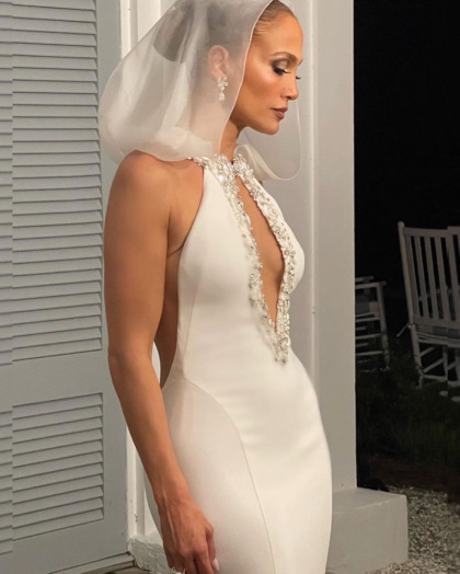 Jennifer Lopez shows off her three Ralph Lauren wedding looks: lovely?
