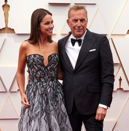 Kevin Costner was 'blindsided' by his wife's divorce filing, 'he would take her back'