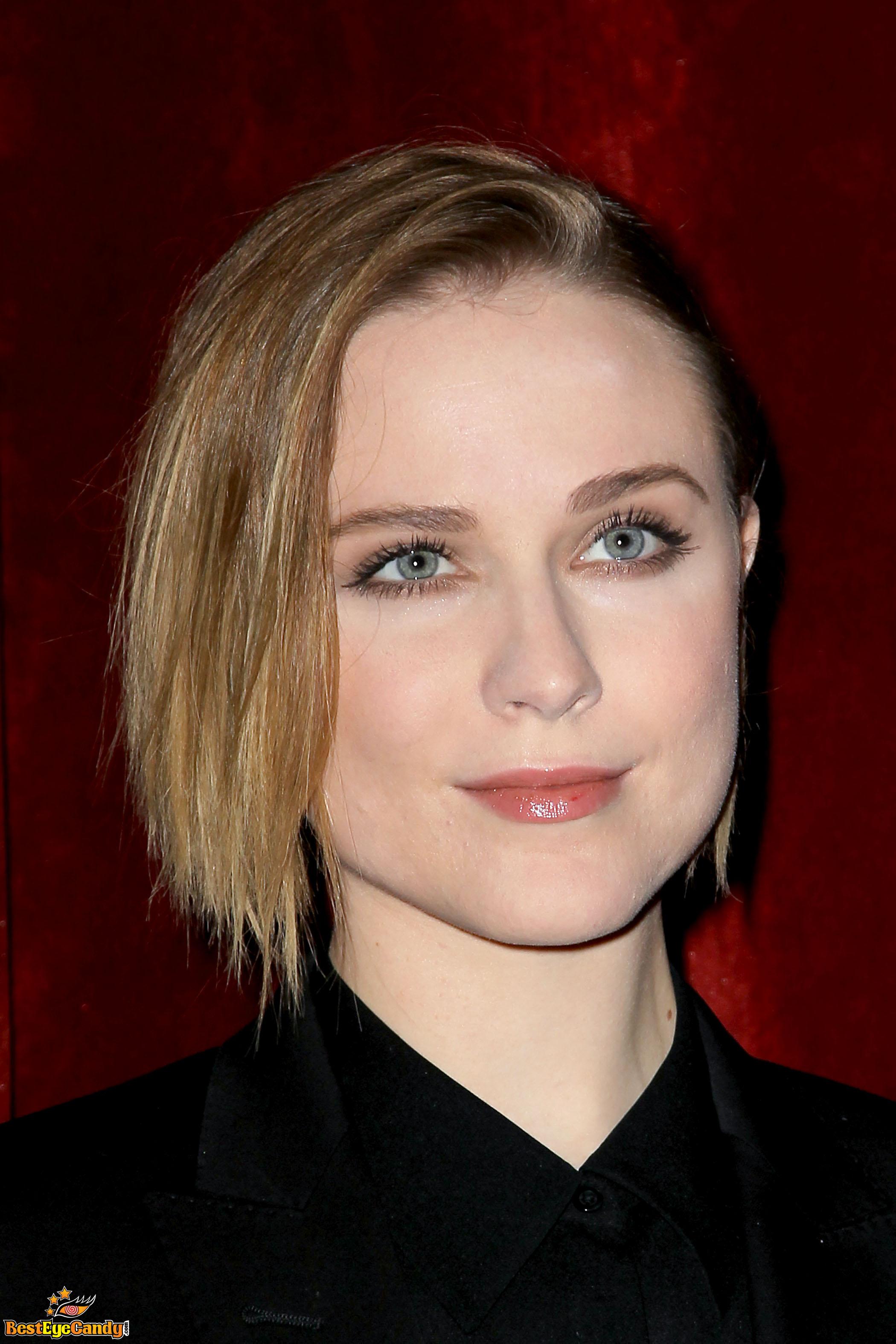 Evan rachel wood. Рэйчел Вуд. Эван Рэйчел. Эван Вуд. Ивэн Рэйчел Вуд.