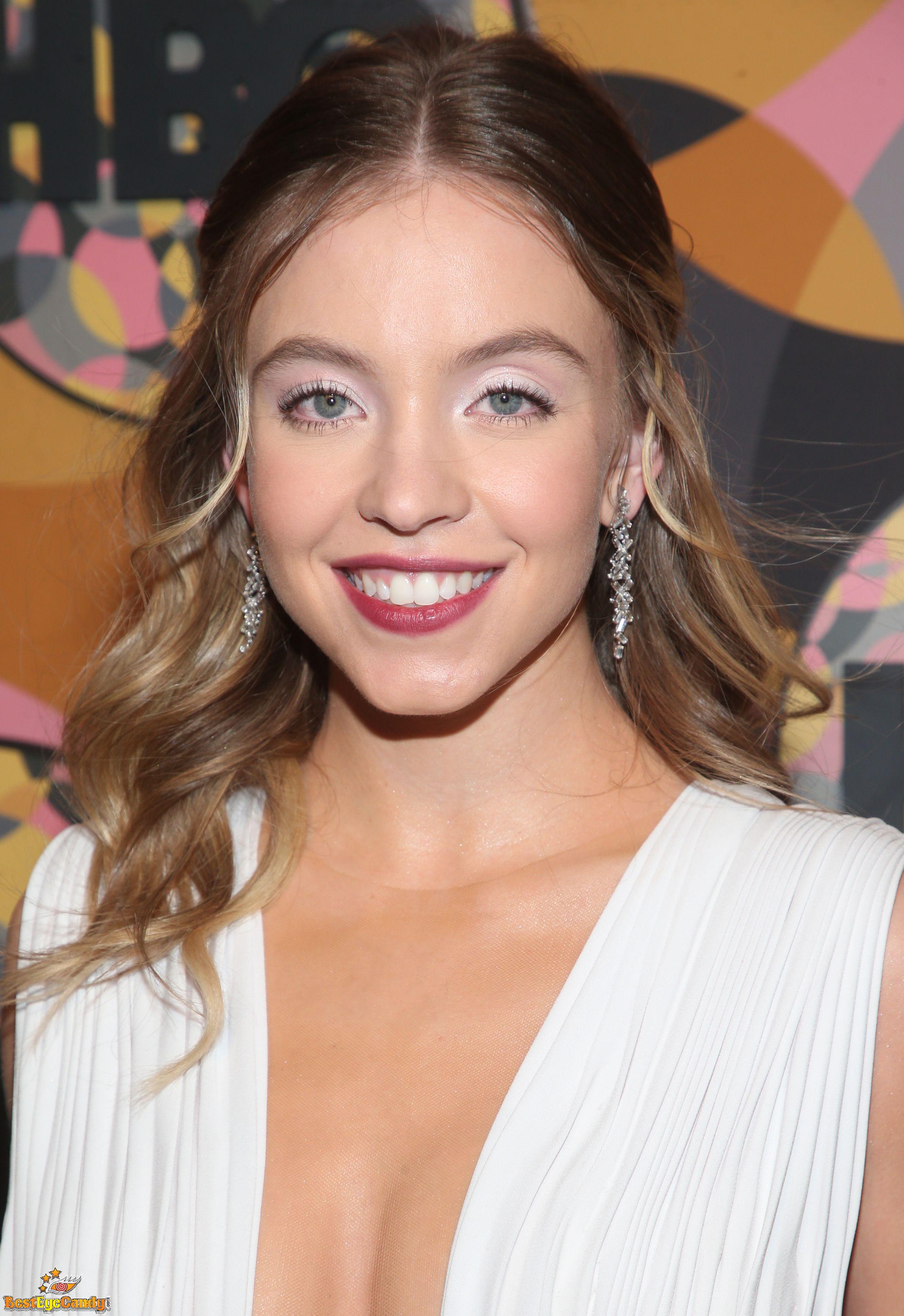 Sydney Sweeney 2020 Hbos Official Golden Globe After Party Photo 5512144 2474x3600 3400