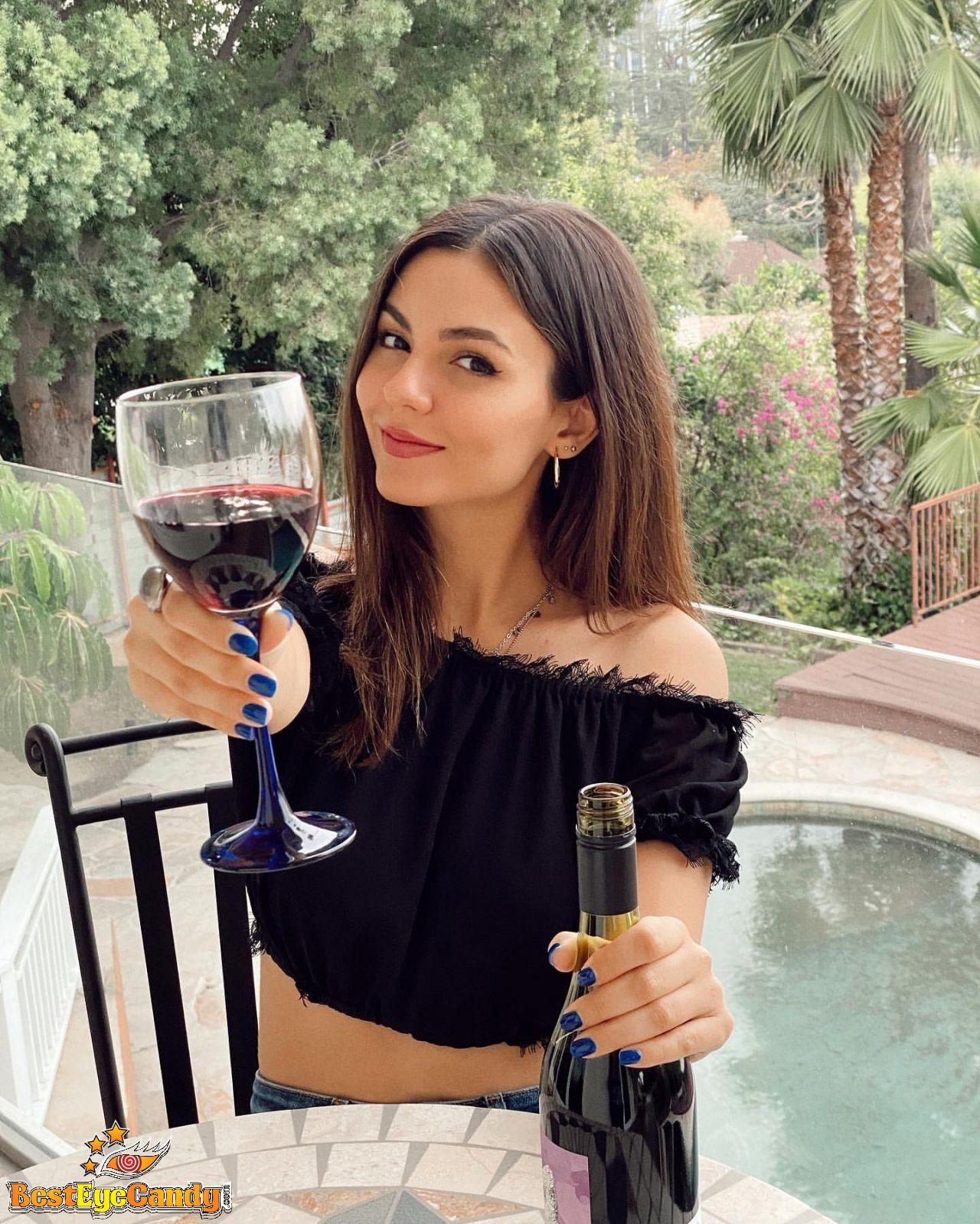 Victoria Justice Instagram Photos 10-06-2021 - Photo #5964976 