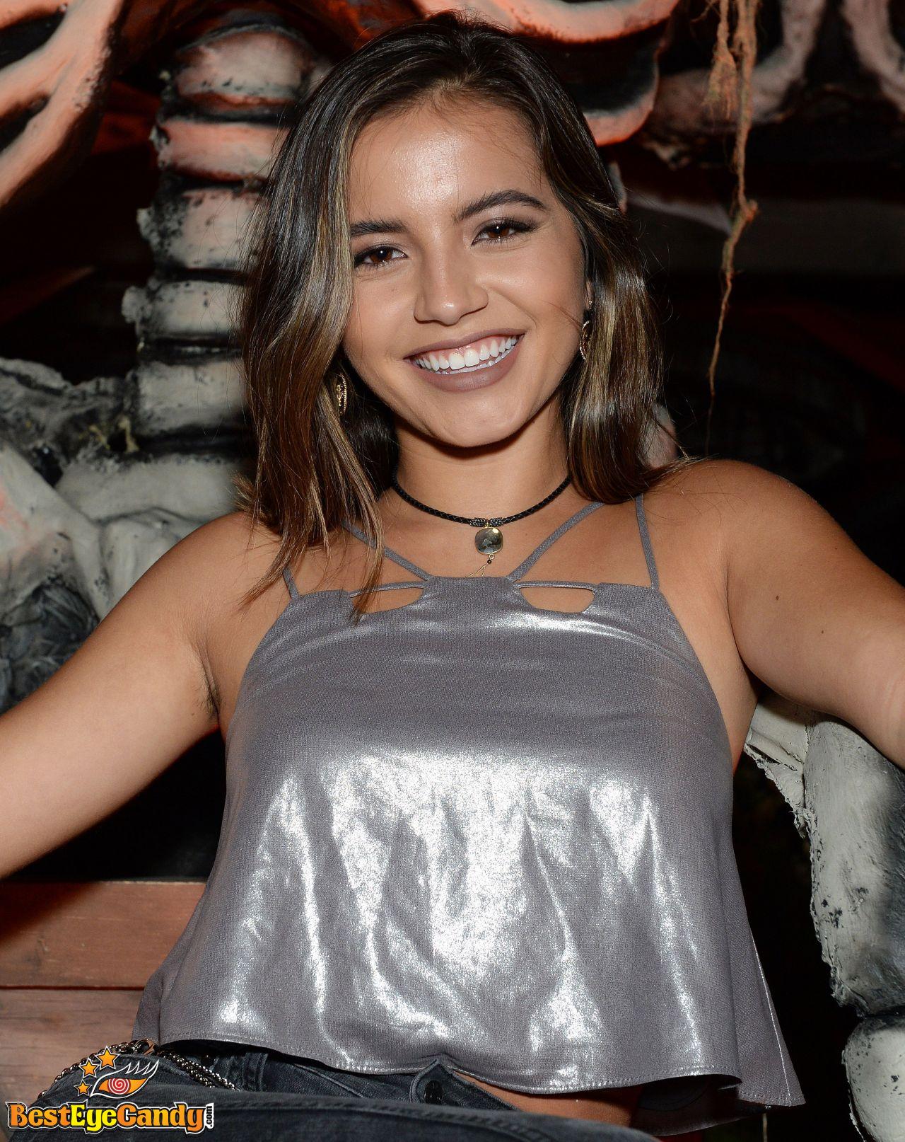 Isabela Merced Photo #7506100 [1280x1614] @ ...::: BestEyeCandy.com