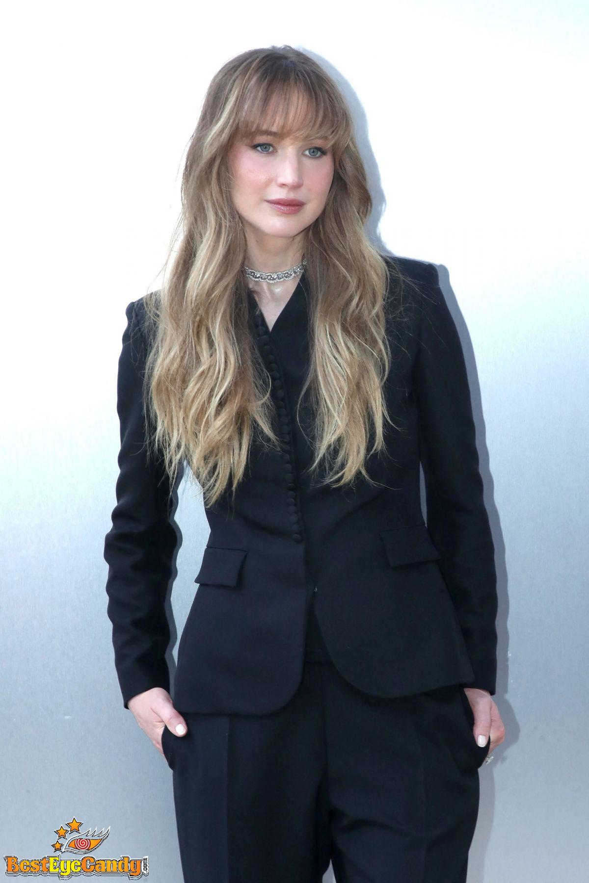 Jennifer Lawrence Photo #7880760 [1200x1800] @ ...::: BestEyeCandy.com
